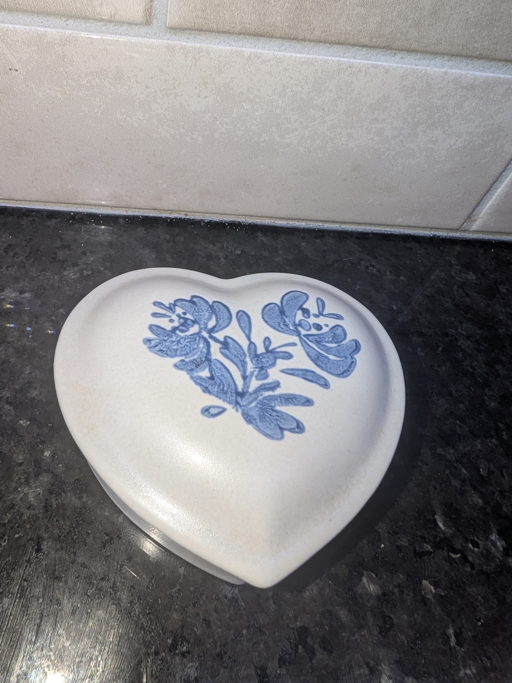 Pfaltzgraff Cream Heart-Shaped Ceramic Trinket Box